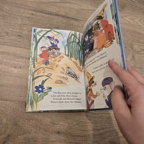 3/$15 Vintage Disney's Rescuers In Trouble in‎ Devil's Bayou Book Summer Reading - Picture 4 of 10